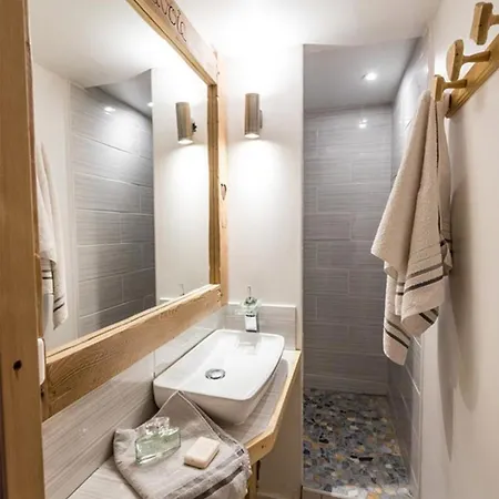 Apartment D2 Luxury Mountain View Sleeps 12 Coffee *
