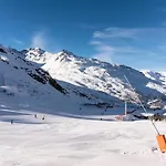 D2 Luxury Mountain View Sleeps 12 Coffee Валь-Торанс