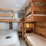 D2 Luxury Mountain View Sleeps 12 Coffee Апартаменты *