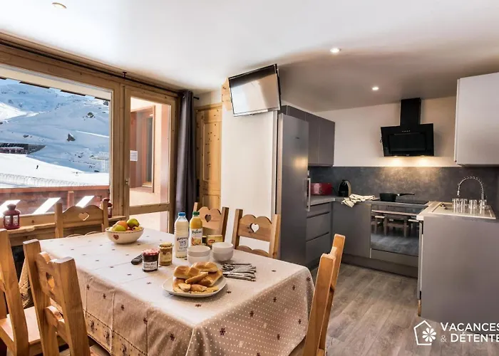 D2 Luxury Mountain View Sleeps 12 Coffee * Val Thorens