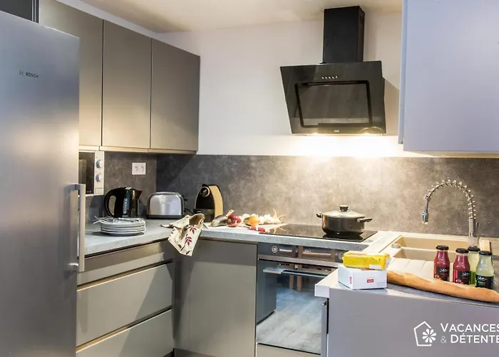 D2 Luxury Mountain View Sleeps 12 Coffee *